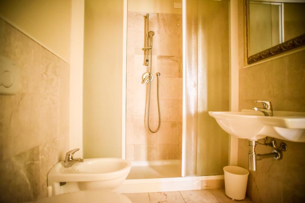Dante Ravenna Apartments ภายนอก รูปภาพ